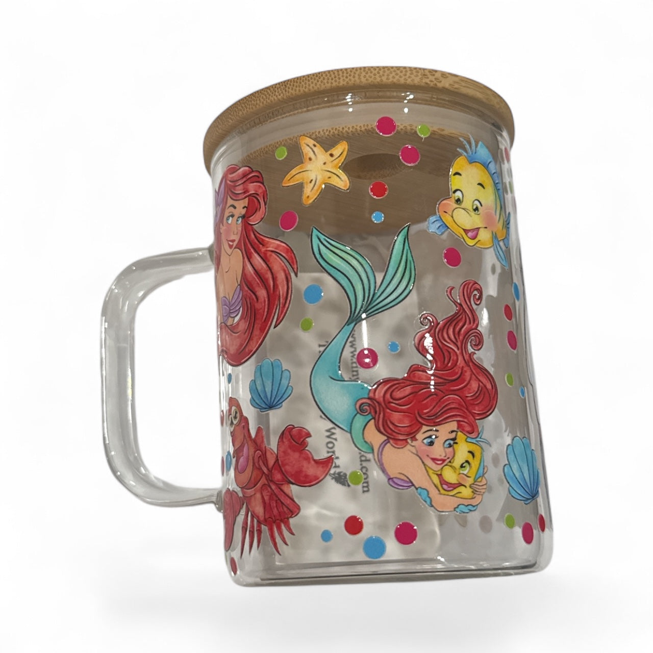 Petite Sirène de la Mer – Mug en verre de 47 cl avec anse et couvercle en plastique pour paille – Gobelet réutilisable – Autocollants UVDTF