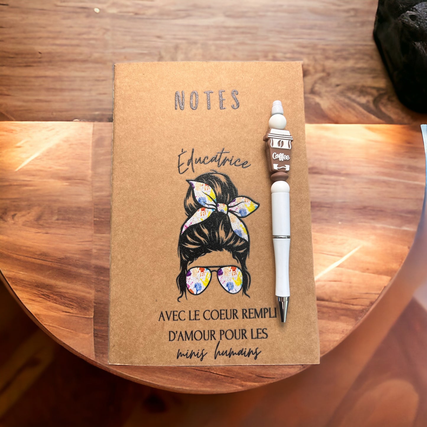 Carnet avec stylo