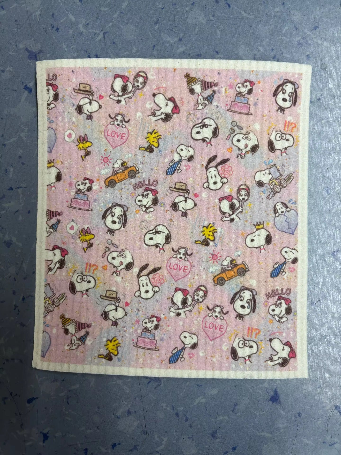 Pink White Dog- Essui Tout Suedois