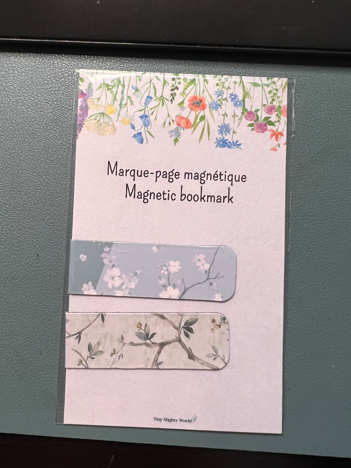 Magnetic Bookmark (2)