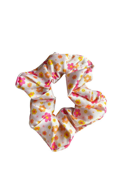 SATIN SCRUNCHIE - RETRO FLOWER STYLE 1