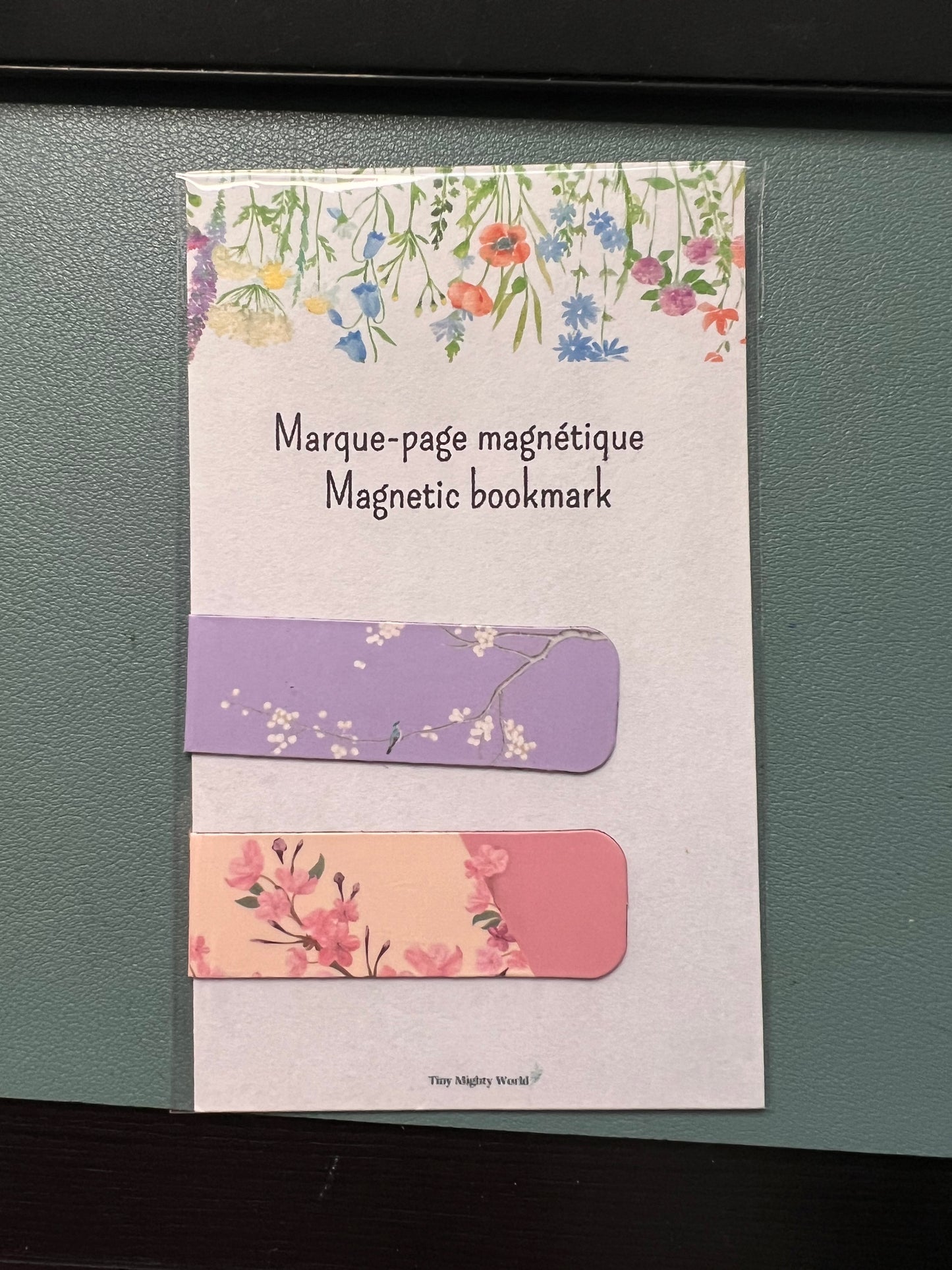 Magnetic Bookmark (2)