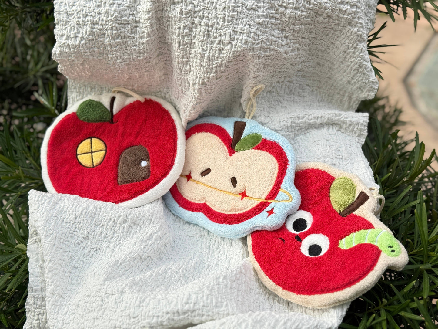 Modern hanging hand towel