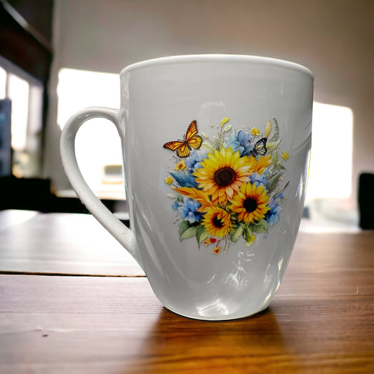 Tasse blanche avec motif