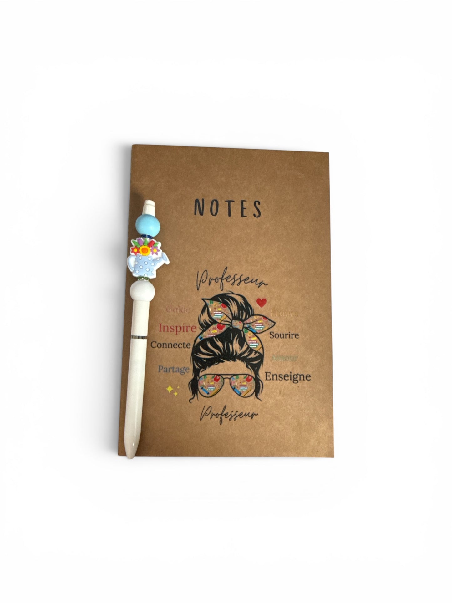 Carnet avec stylo