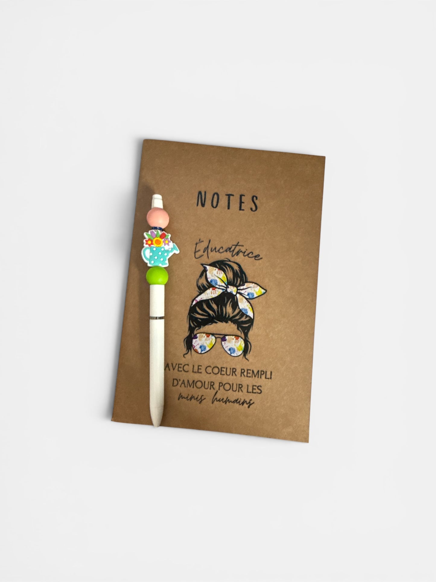 Carnet avec stylo
