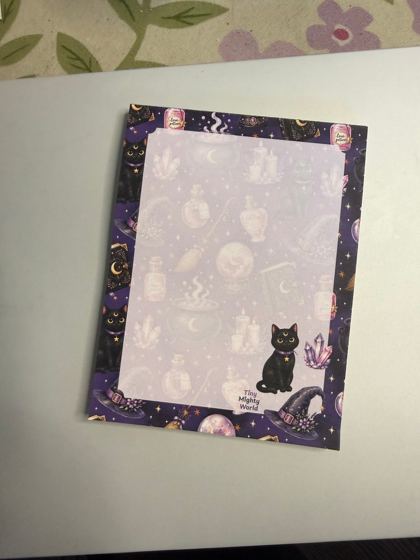 Witchy Cat 🐈‍⬛ - 4.5x5.5 inch – Cute  Aesthetic – 50 Pages