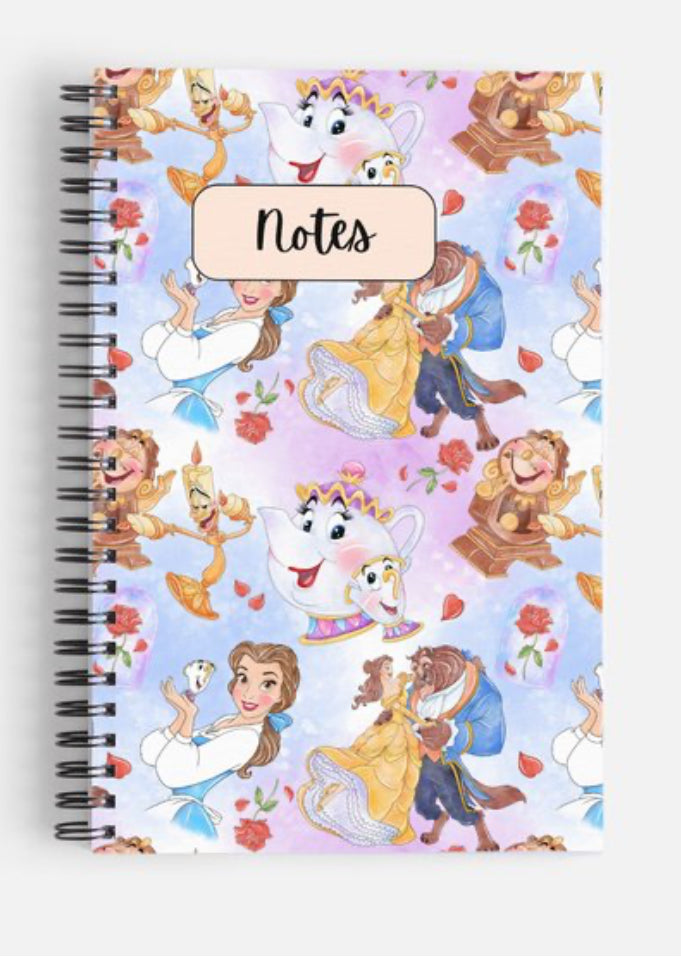 Carnet de notes Princesse Beauté | Journal ligné de 80 pages pour l'écriture, l'école et le travail (5,5x8,5 pouces)