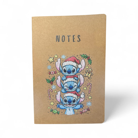 Carnet kraft imprimé UV « Blue Alien » – 60 pages lignées, papeterie minimaliste, journal esthétique