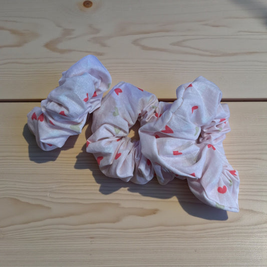 Pink Heart Scrunchie – Cotton Fabric – Soft & Lovey 🎀 - Chouchou