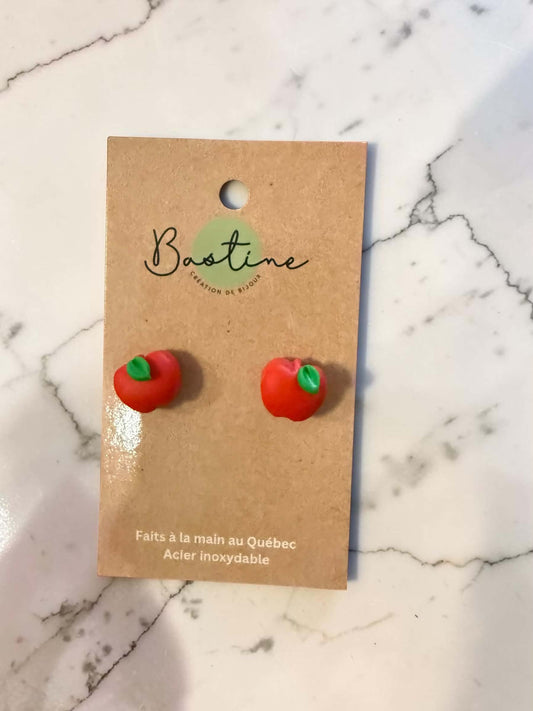 Earring apple