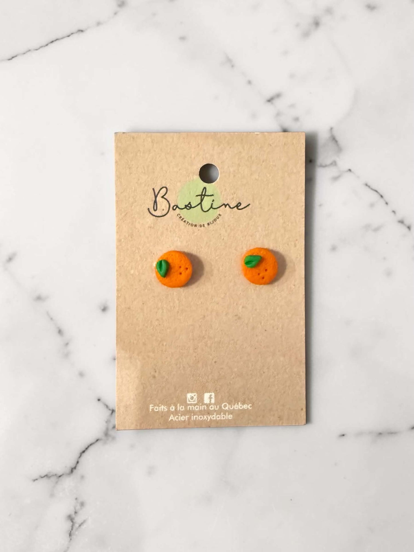 Boucle d'oreille orange