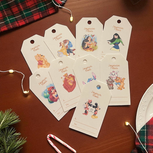Étiquettes de Noël Cartonnées  Mix Fairytale – Lot de 9 Étiquettes Cadeaux Festives 🎄